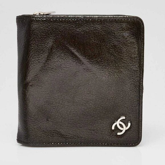 Chanel Black Patent Leather CC Compact Wallet - Picture 1 of 10